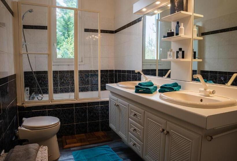 غرفة عائلية, Chambres D Hotes Lunidor