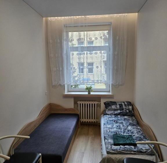 اتاق استاندارد با سرویس بهداشتی مشترک, Kauno Apartamentai