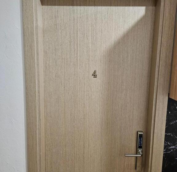 اتاق استاندارد با سرویس بهداشتی مشترک, Kauno Apartamentai