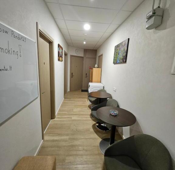 اتاق استاندارد با سرویس بهداشتی مشترک, Kauno Apartamentai