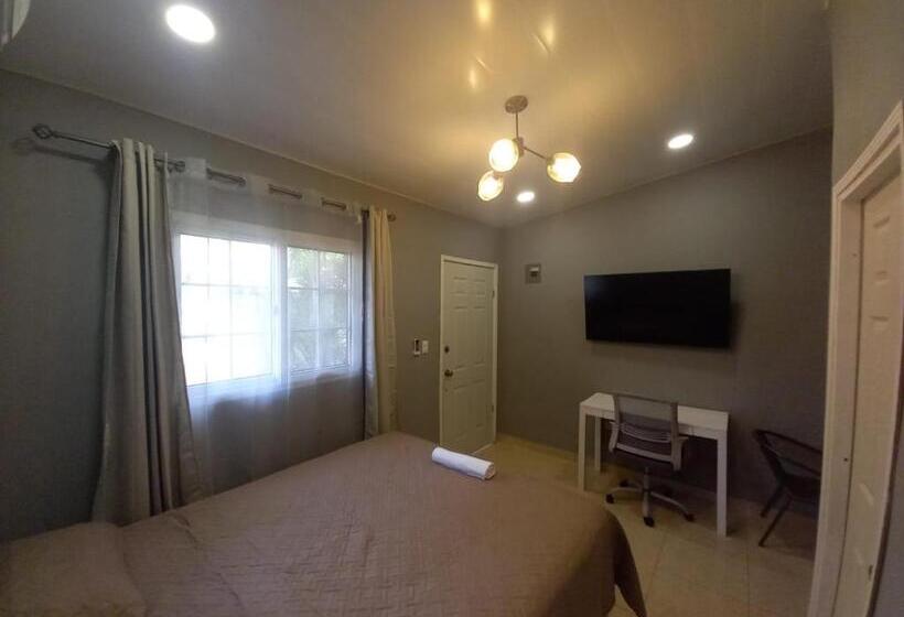 اتاق استاندارد, Palmerola Inn