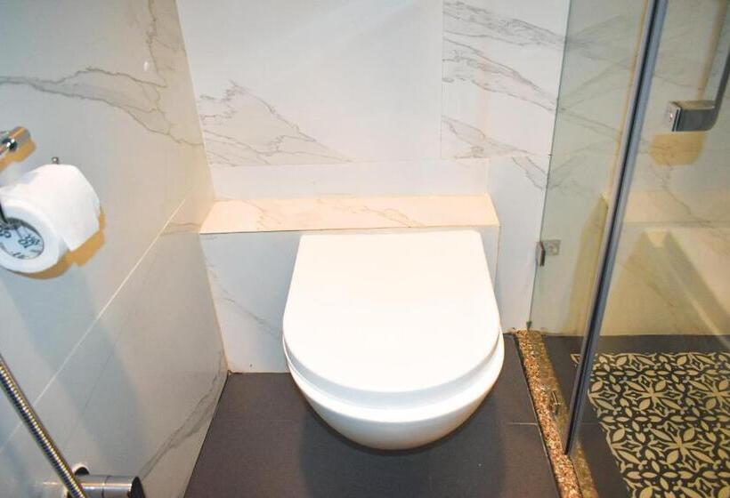 غرفة قياسية, La Das Treetops