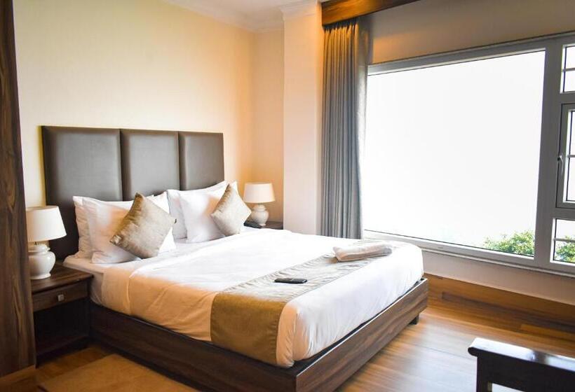 デラックスルーム, La Das Treetops