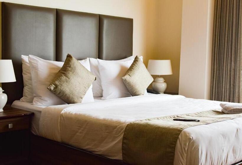 デラックスルーム, La Das Treetops