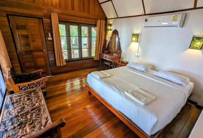 디럭스 방갈로, Ziggy Stardust