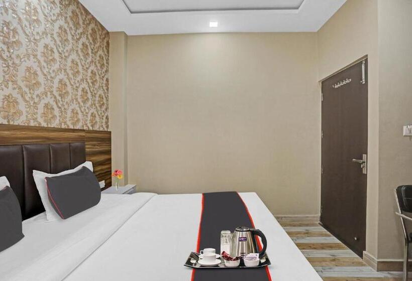 トリプルクラシックルーム, Collection O Hotel Citi Star
