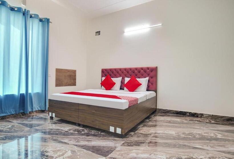 חדר קלאסי לשלושה, Flagship Hotel City Park