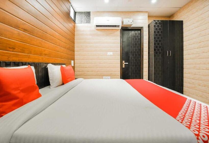 חדר קלאסי לשלושה, Flagship Hotel Second Paradise