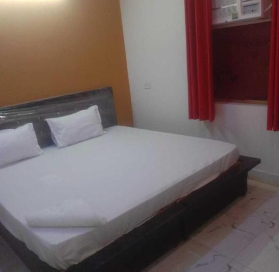 트리플 클래식 룸, Flagship Sukoon Inn Hotel Near Johari Enclave Metro Station