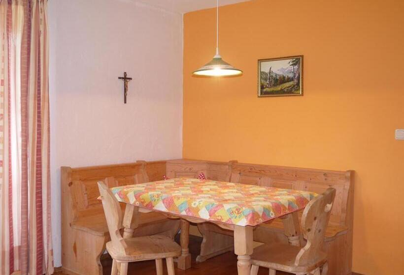 Апартаменты 2 Спальни, Ferienhof Almfrieden