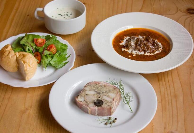 Четырехместный Номер Стандарт, 離島 宿navelの学校 三原港から船で14分