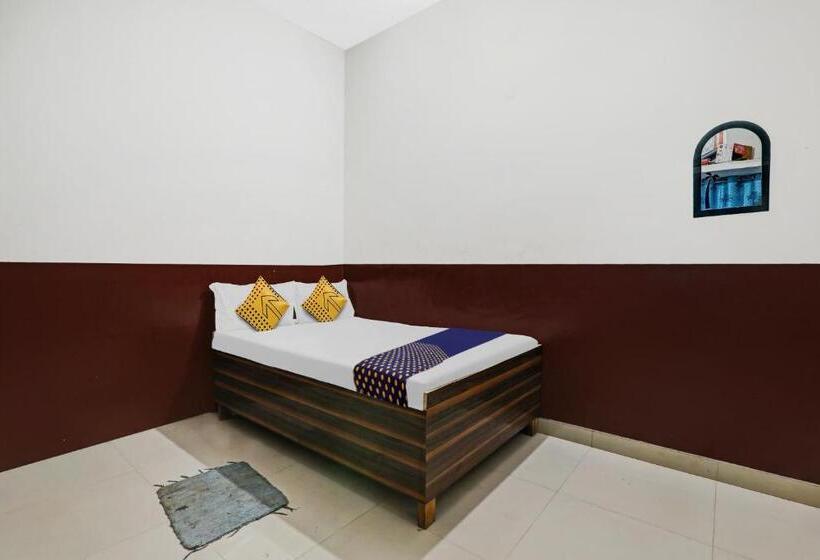 Трехместный Номер Классика, Spot On Up Shere Purvanchal