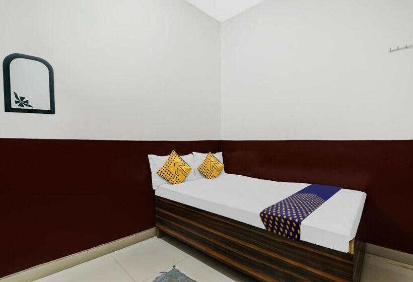 غرفة كلاسيكية ثلاثية, Spot On Up Shere Purvanchal