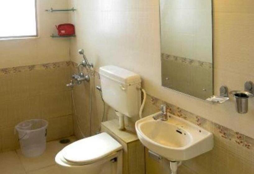 Quarto Triplo Clássico, Oyo Hotel Haryana 2