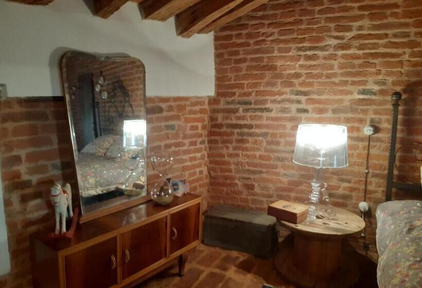 标准间, Il Corvo Viaggiatore