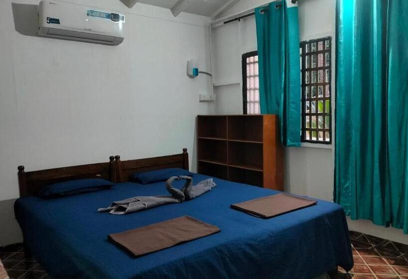 Habitación Deluxe con Balcón, Jessia Coco Huts