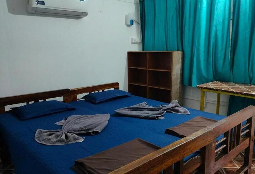 Habitación Deluxe con Balcón, Jessia Coco Huts