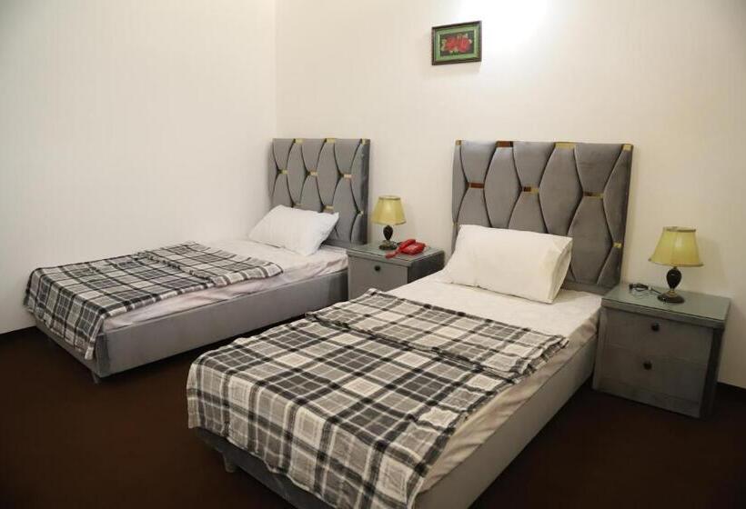 اتاق اکونومی, Royal Guest House