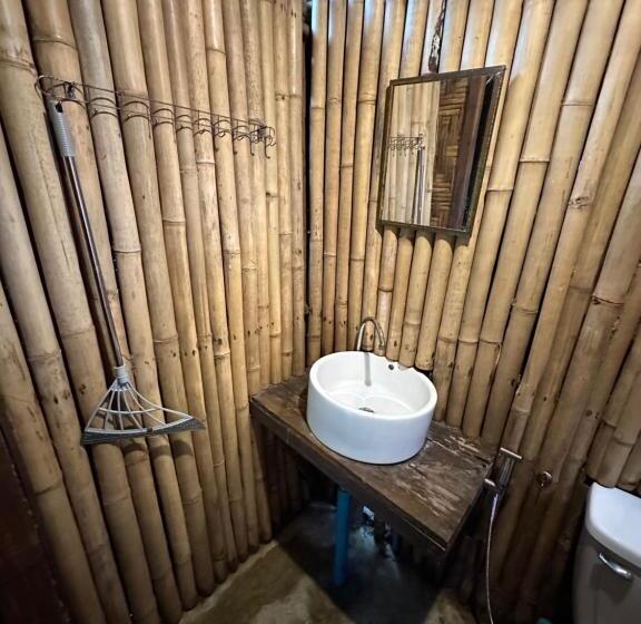 بنجلو قياسى, Phayam Garden Resort