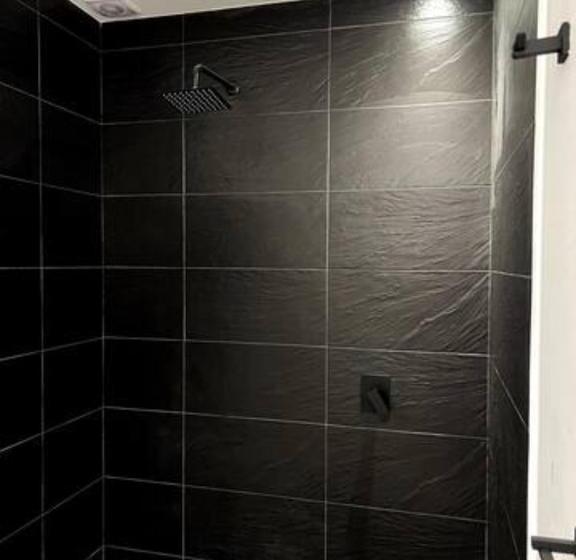 سوئیت پرزیدنت, San Rafa  Home Office Suites