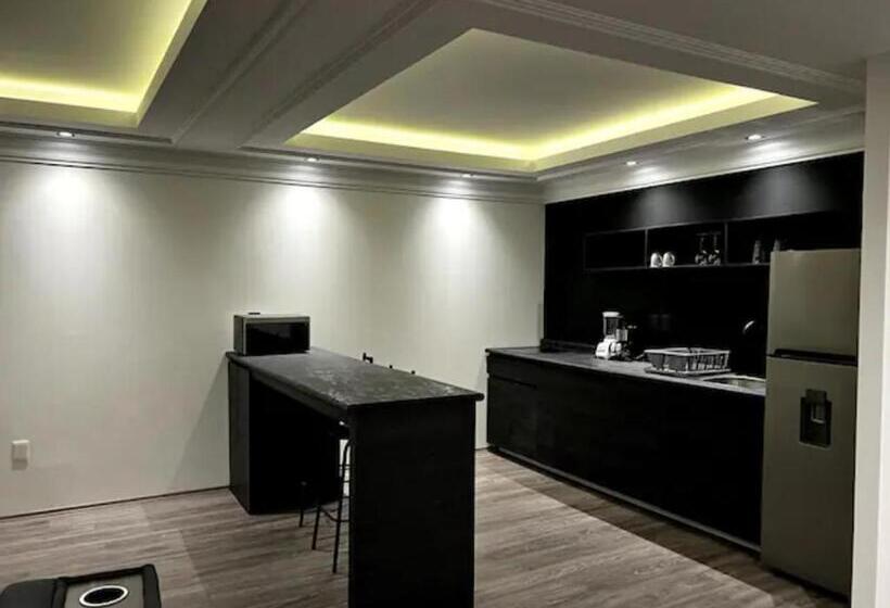 سوئیت پرزیدنت, San Rafa  Home Office Suites