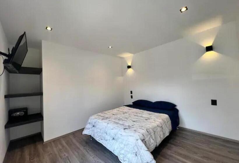 استودیوی استاندارد, San Rafa  Home Office Suites