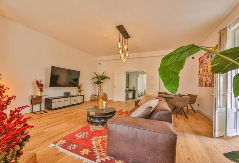 آپارتمان سوپریور 1 خوابه, Aeronaut Suits By Pearl1