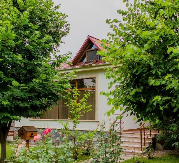 ویلای 2 خوابه, Afra Oghuz Mountain Resort