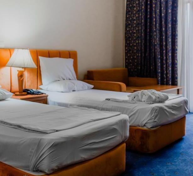 اتاق استاندارد با بالکن, Afra Oghuz Mountain Resort