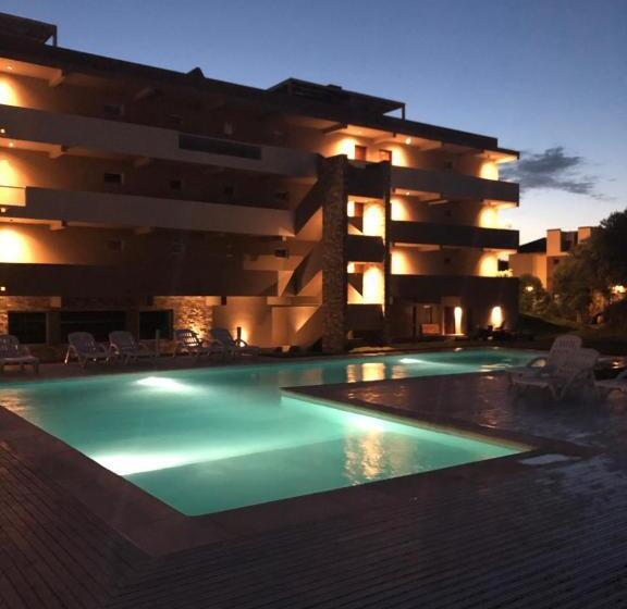 패밀리 룸, Agua & Duna