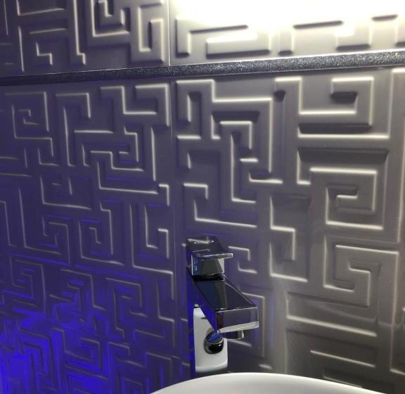 سوییت لوکس, B&b Regina Charme Rooms