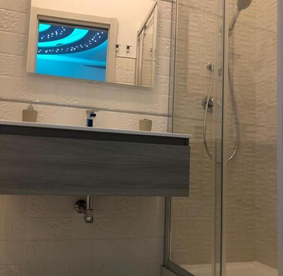 اتاق لوکس, B&b Regina Charme Rooms