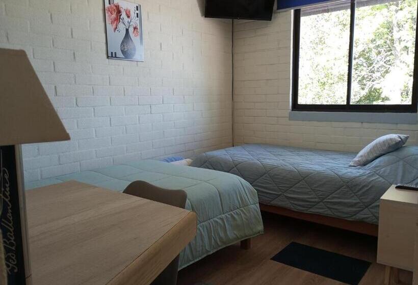 חדר סטנדרט חדר אמבטיה משותף, Hostal Rucatremo