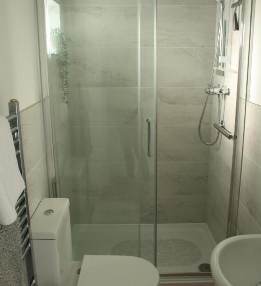 غرفة قياسية, Magnolia House