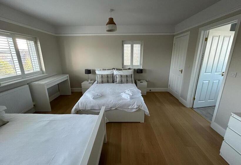 Четырехместный Номер Стандарт, Magnolia House