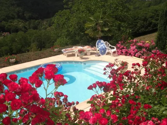 Standard-huone Allasnäkymä, Suite Eugenie Piscine Maison Blanche Tulle