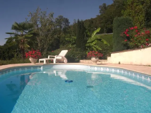 Standard-huone Allasnäkymä, Suite Eugenie Piscine Maison Blanche Tulle