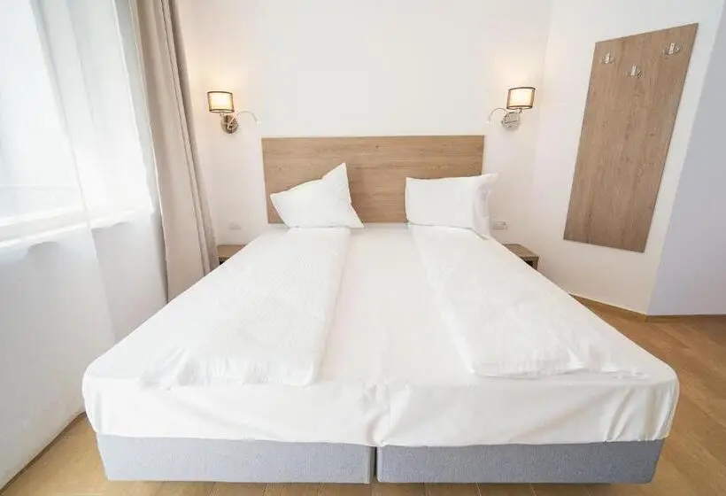 Economy-huone, Aurora Rooms   290m From Aqua Park