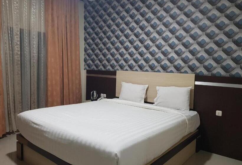 带大床的标准间, Capital O 93263 Linge Land