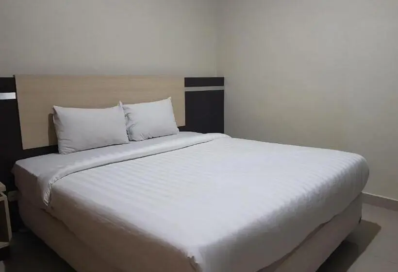 اتاق استاندارد با تخت بزرگ, Capital O 93263 Linge Land