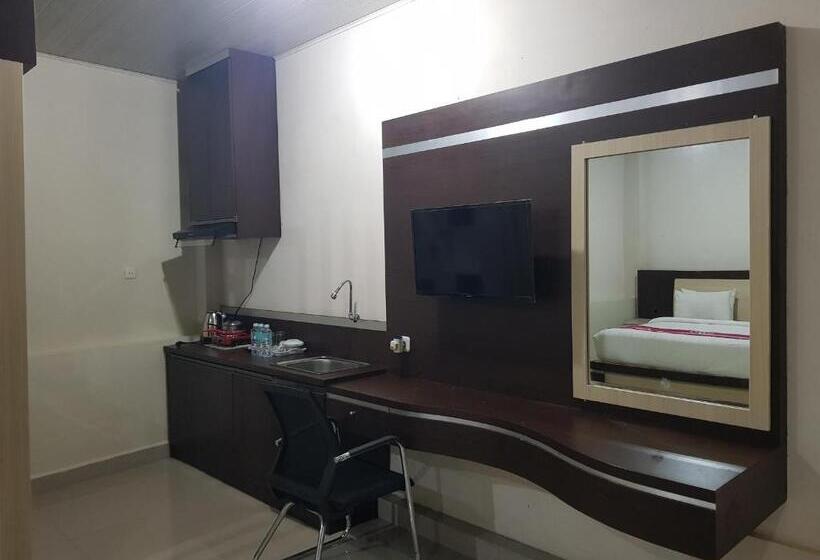 高级套房, Capital O 93263 Linge Land