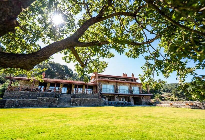 四人标准间, Ephesus Retreat