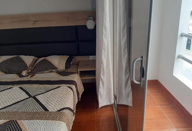 اتاق لوکس, Hospedaje Costa Malabrigo