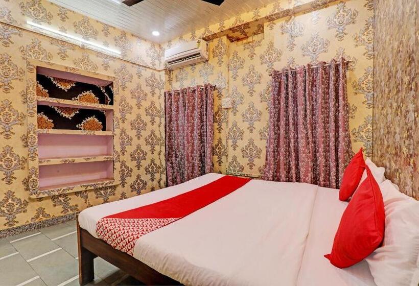 トリプルクラシックルーム, Oyo Flagship Manjushree P Guest House