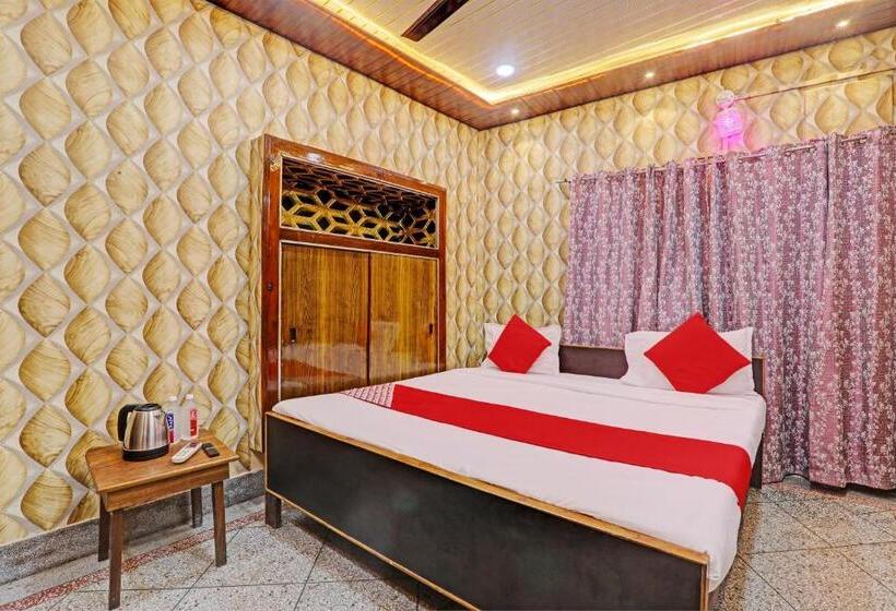 トリプルクラシックルーム, Oyo Flagship Manjushree P Guest House
