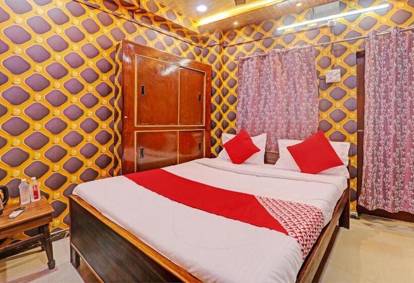 トリプルクラシックルーム, Oyo Flagship Manjushree P Guest House