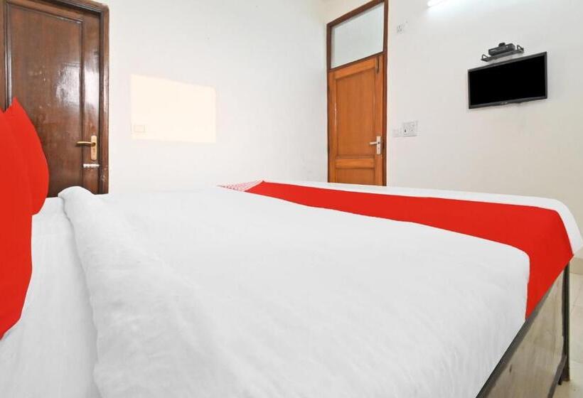 トリプルクラシックルーム, Oyo Gs Guest House