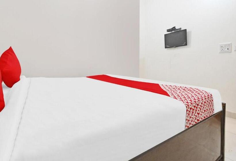 トリプルクラシックルーム, Oyo Gs Guest House