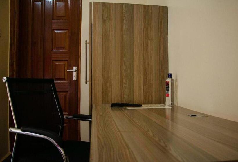 Номер Стандарт Индивидуальный, Turbine Ngong