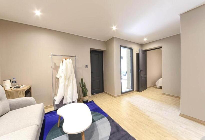 غرفة ديلوكس عائلية, Hound Hotel Sasang